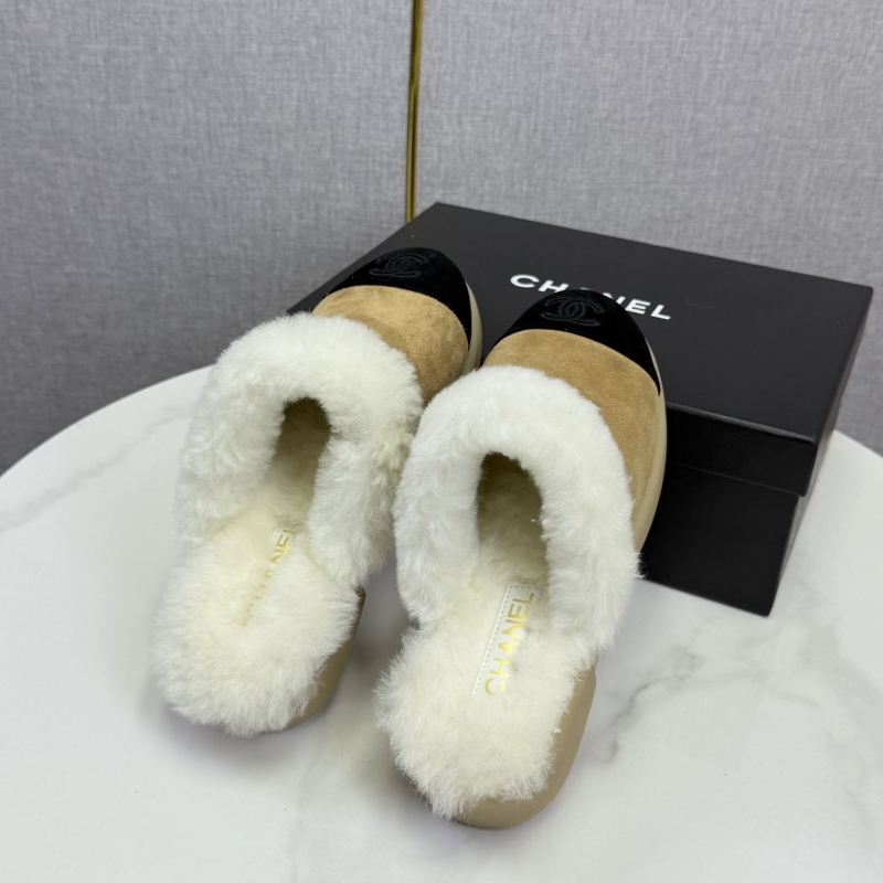 Ch**el slippers